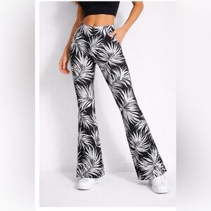 ZARA Black White Tropical Leaf Print Flare Pants Women's Size Large